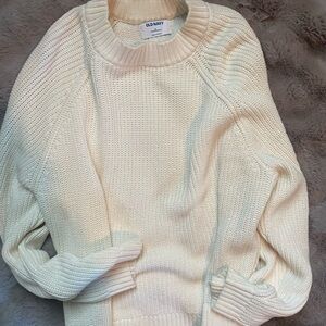 Old Navy Women's Cream Crew Neck Sweater